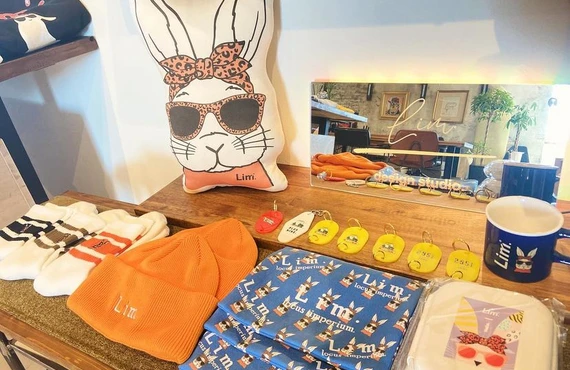 Lim.の小物アイテムでファッションを楽しもう